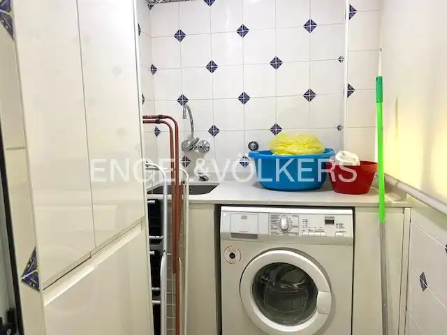 Kitchen of Flat for rent in Paterna  with Air Conditioner, Heating and Storage room