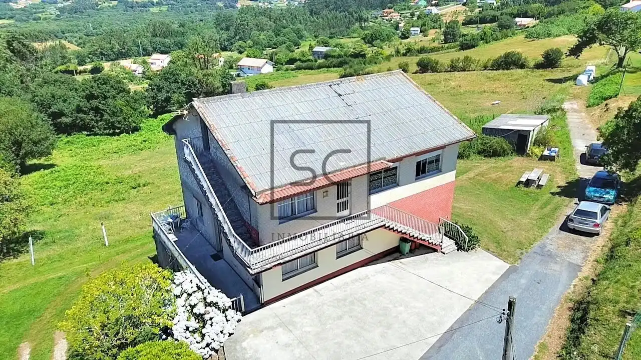 Vista exterior de Casa o chalet en venta en Narón con Jardín privado, Trastero y Amueblado
