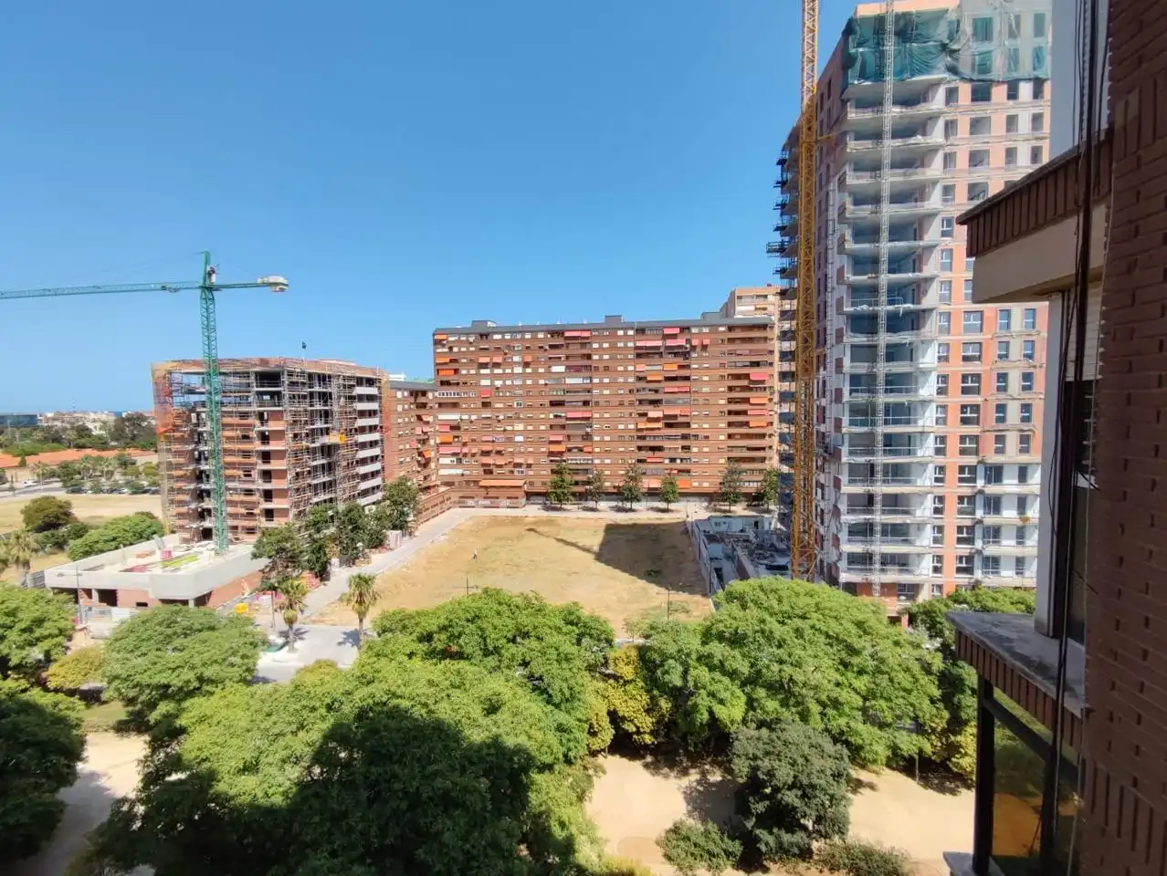 Außenansicht von Maisonette zur Miete in Valencia mit Terrasse und Möbliert