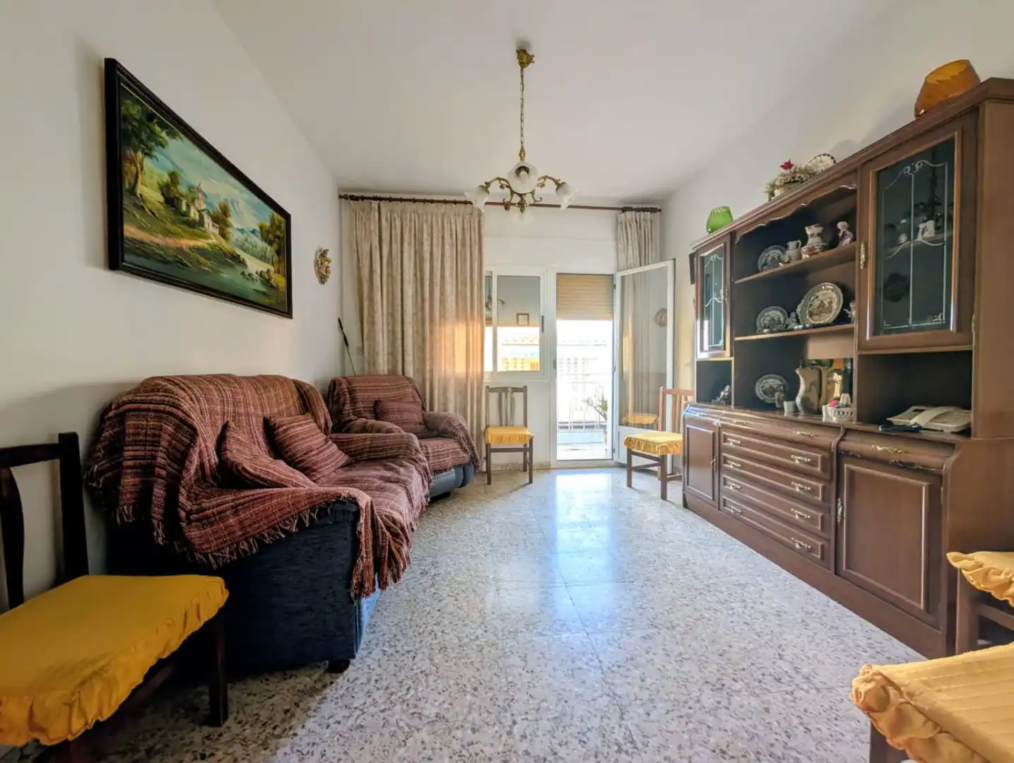 Sala d'estar de Casa o xalet en venda en Loja amb Terrassa, Traster i Balcó