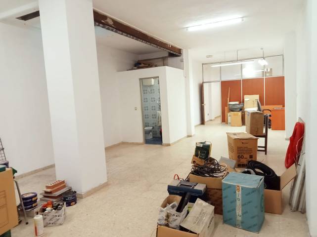 Local comercial en Alquiler en Ceares