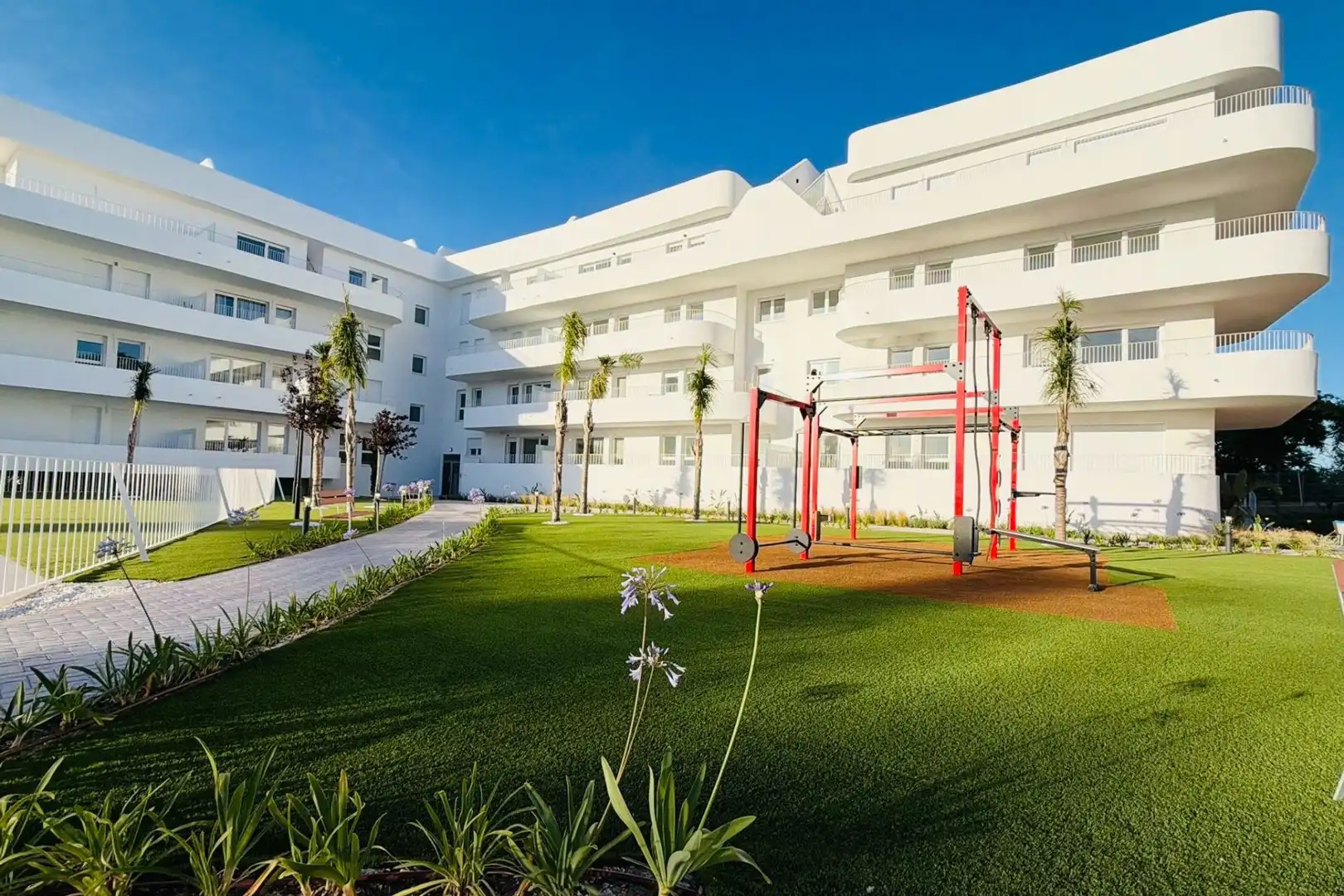 Vista exterior de Apartament de lloguer en Fuengirola amb Balcó