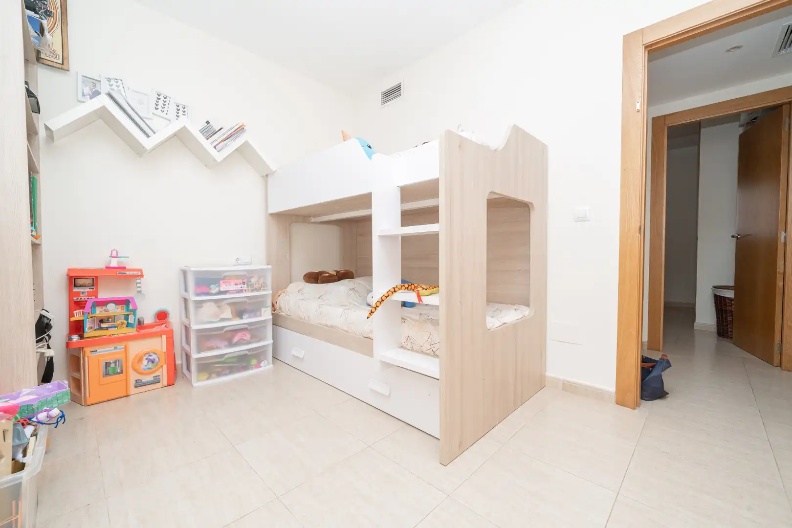 Habitación de Ático en venta en Cartagena con Aire acondicionado y Piscina