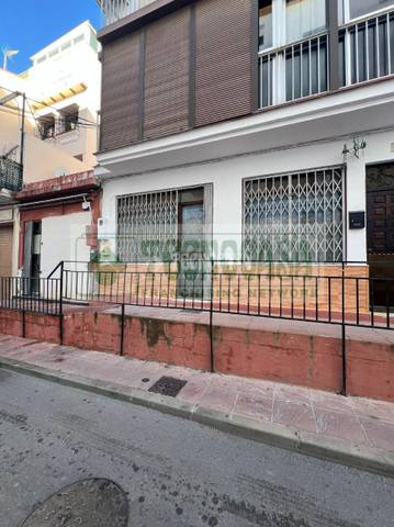 Local comercial en Alquiler en C. José Carrasco Panal en San Cristóbal