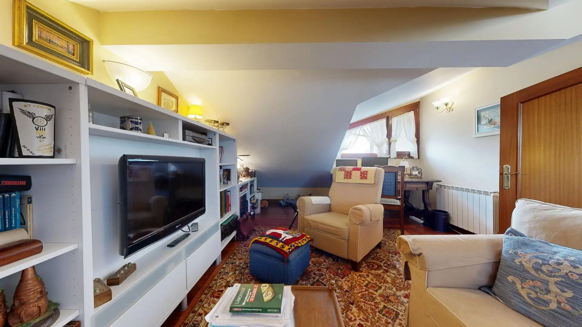 Sala de estar de Casa adosada en venta en Zalla  con Calefacción, Jardín privado y Terraza