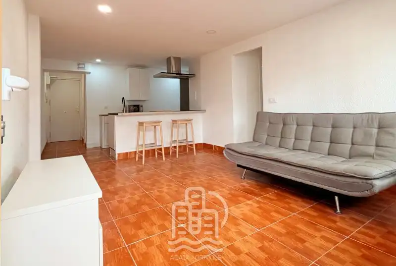Piso con terraza en venta en Carrer dAlmagro 1, imagen 3