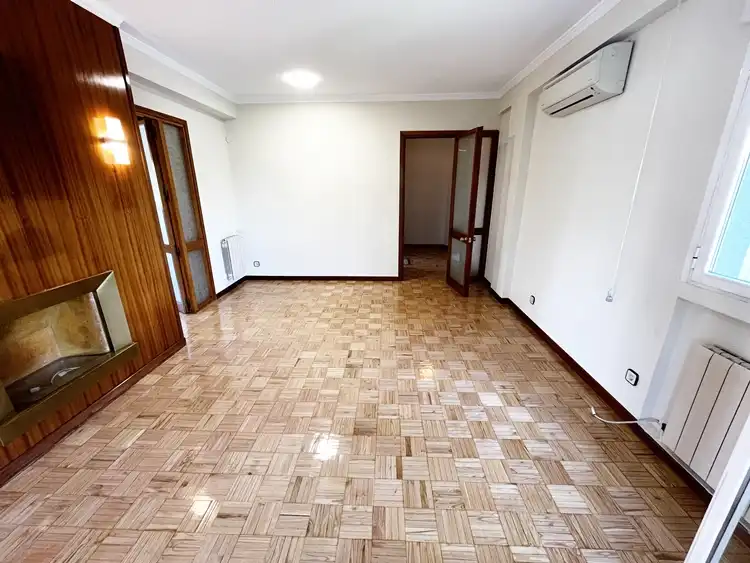 Flat for rent in Madrid  with Air Conditioner, Heating and Parquet flooring