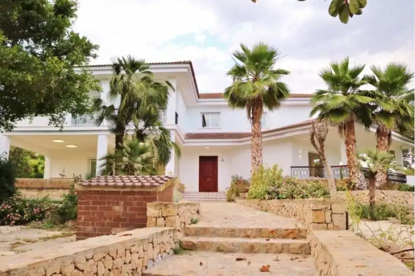 Vista exterior de Casa o xalet en venda en Alicante / Alacant amb Aire condicionat, Calefacció i Jardí privat