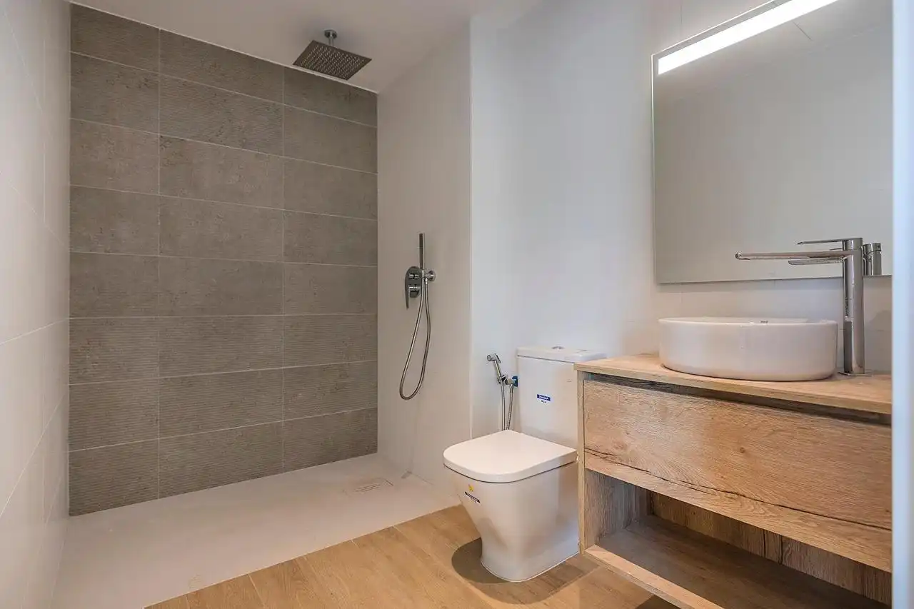 Baño de Piso en venta en Gavà