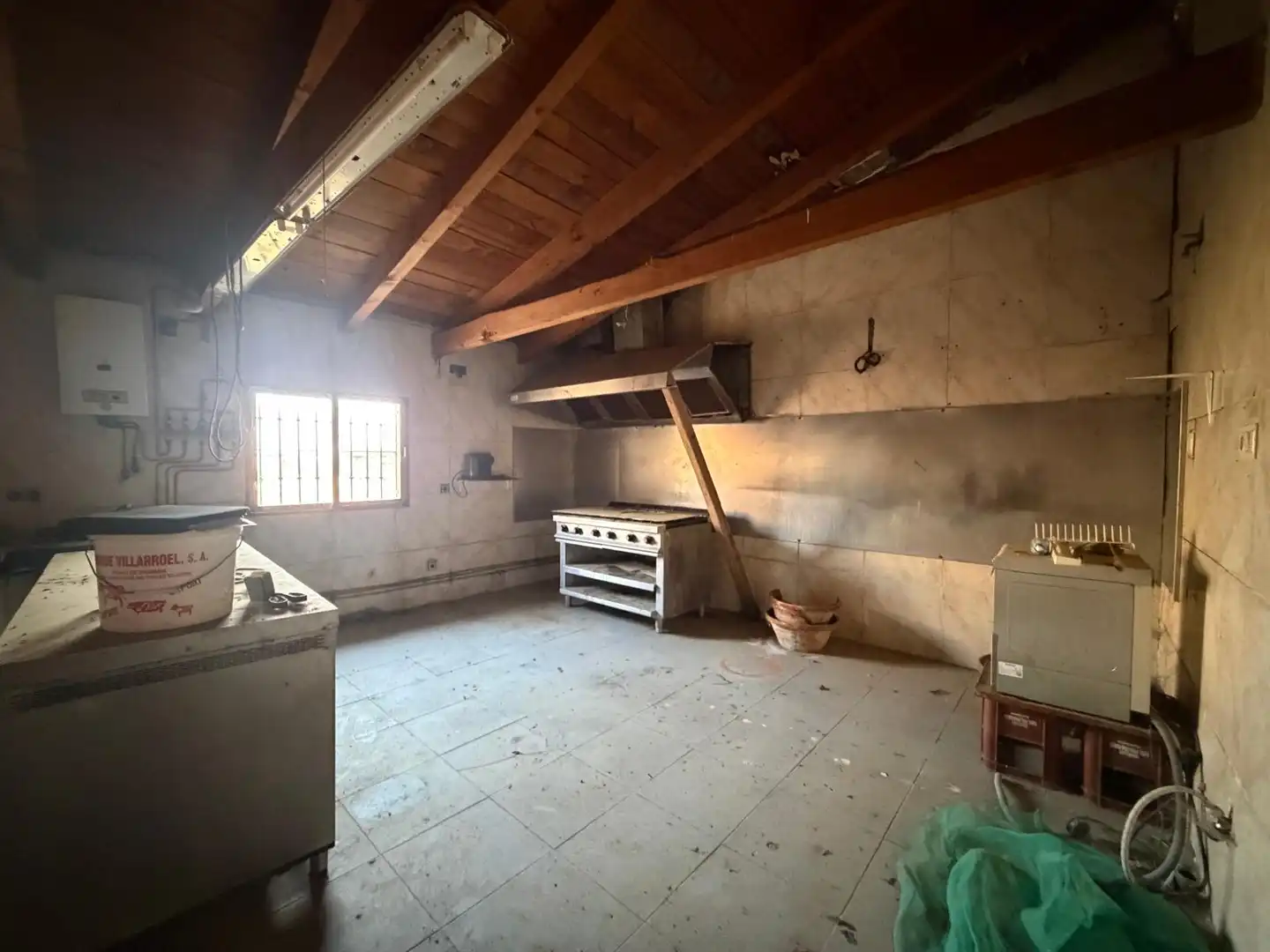 Cuina de Finca rústica en venda en Cuenca de Campos amb Calefacció