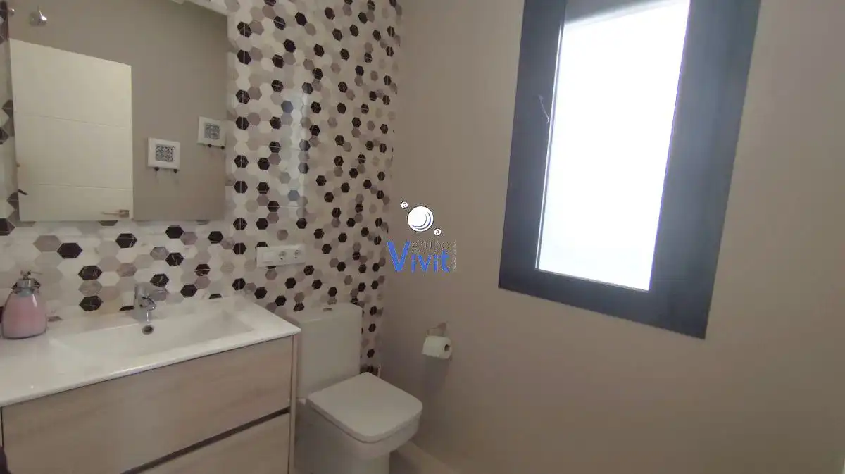 Badezimmer von Haus oder Chalet zum Verkauf in Alcalá de Guadaira mit Klimaanlage, Terrasse und Abstellraum