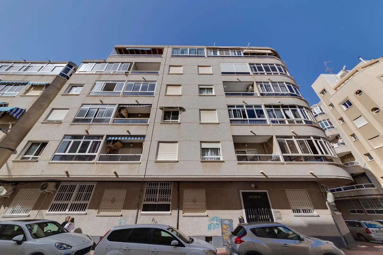 Vista exterior de Apartament en venda en Torrevieja amb Aire condicionat i Terrassa