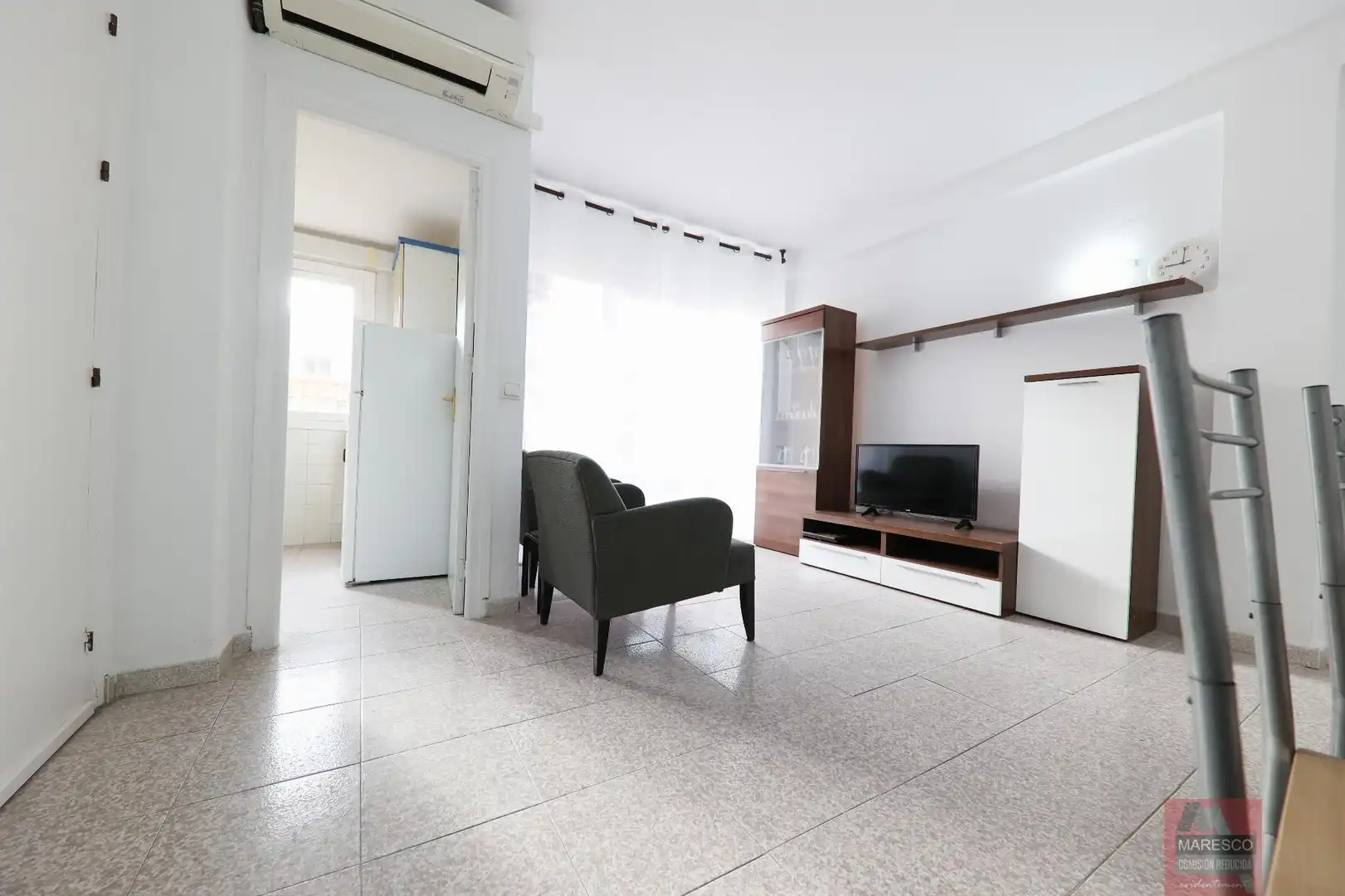 Living room of Flat for sale in Fuengirola  with Air Conditioner, Terrace and Balcony