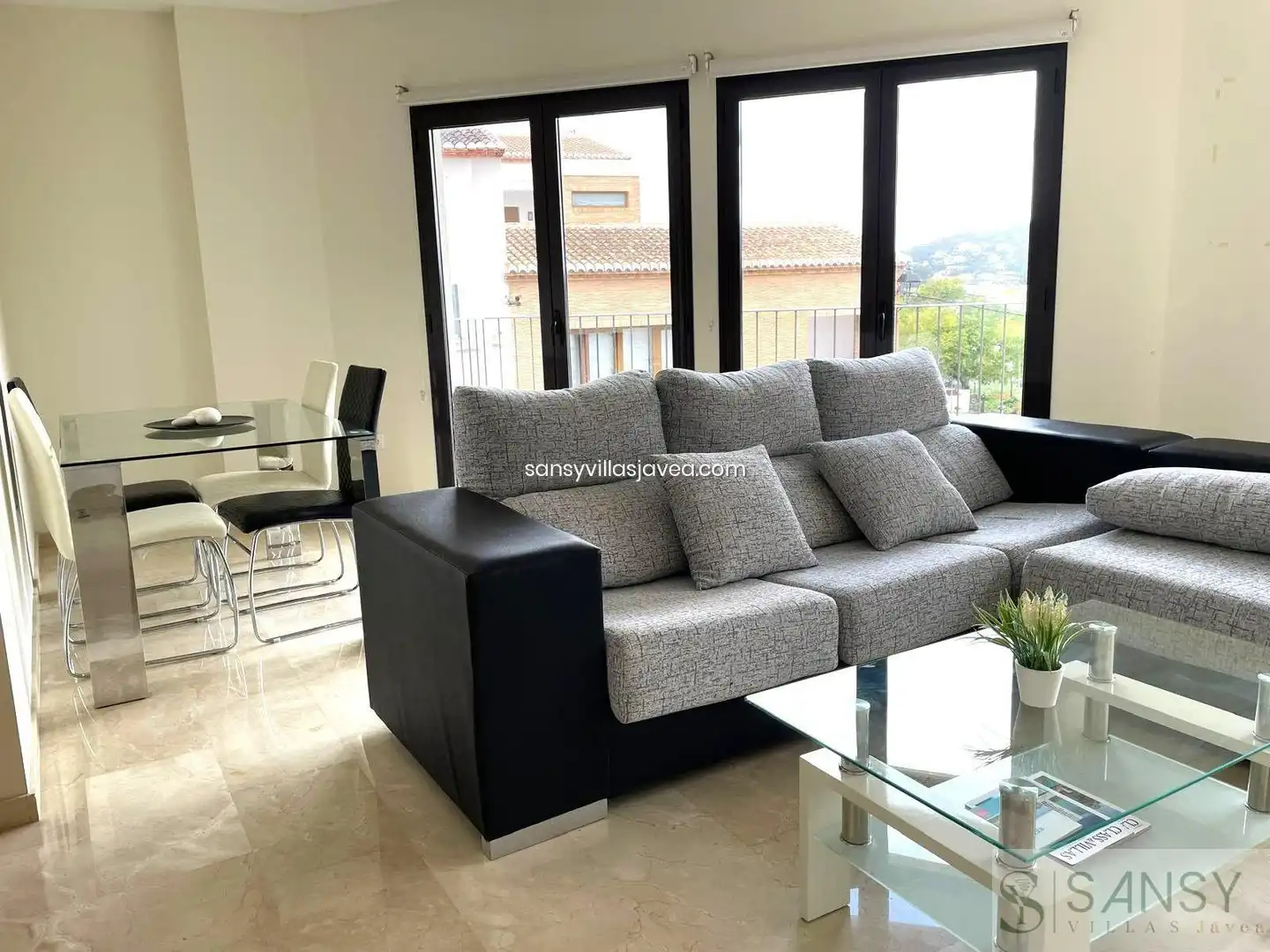 Sala de estar de Apartamento en venta en Gata de Gorgos con Calefacción, Trastero y Amueblado