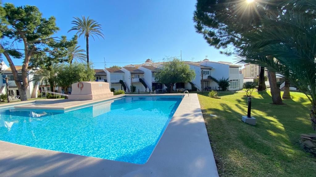 Flat to rent in Les Bovetes - La Felicidad