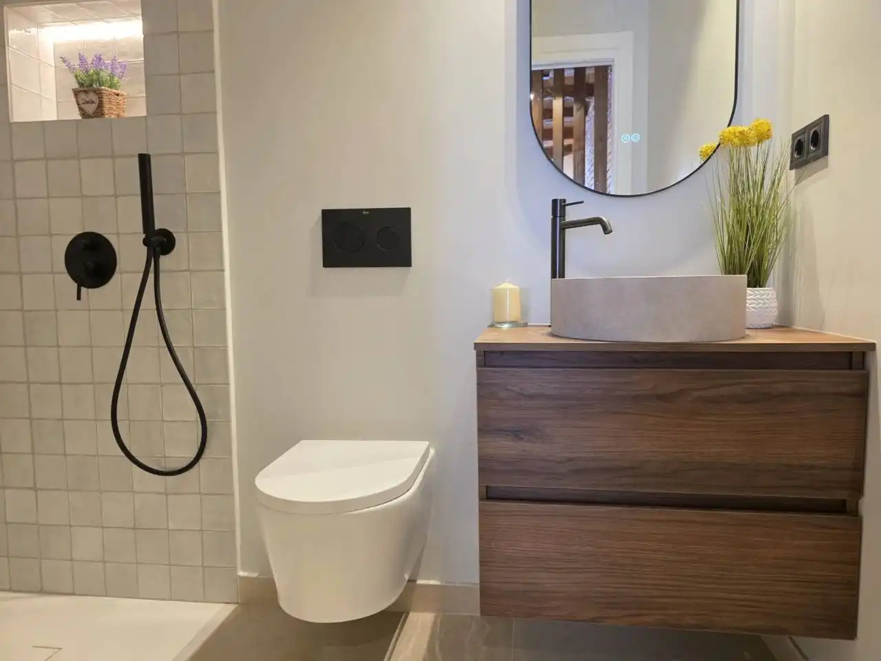 Badezimmer von Wohnungen zum Verkauf in Barcelona mit Klimaanlage, Heizung und Parkett