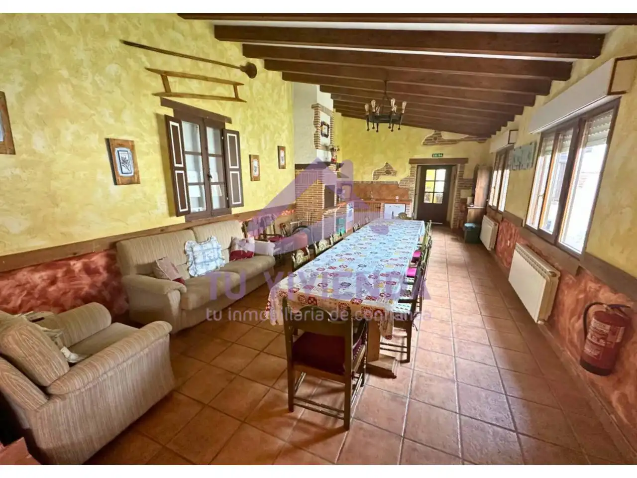 Comedor de Casa o chalet en venta en Bustillo de la Vega con Jardín privado, Piscina y Amueblado
