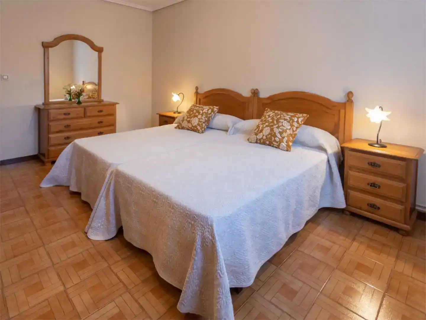 Schlafzimmer von Wohnung zum Verkauf in Llanes mit Balkon