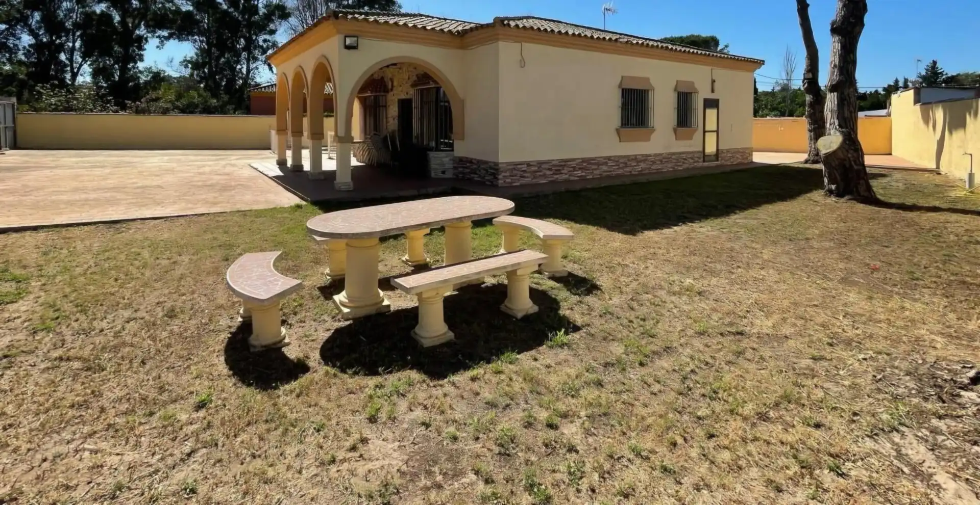Terrassa de Casa o xalet en venda en Chiclana de la Frontera amb Aire condicionat, Calefacció i Jardí privat