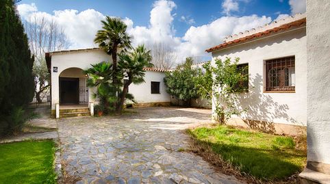 2 casas de planta baja al canal ancho, 13,80m de amarre