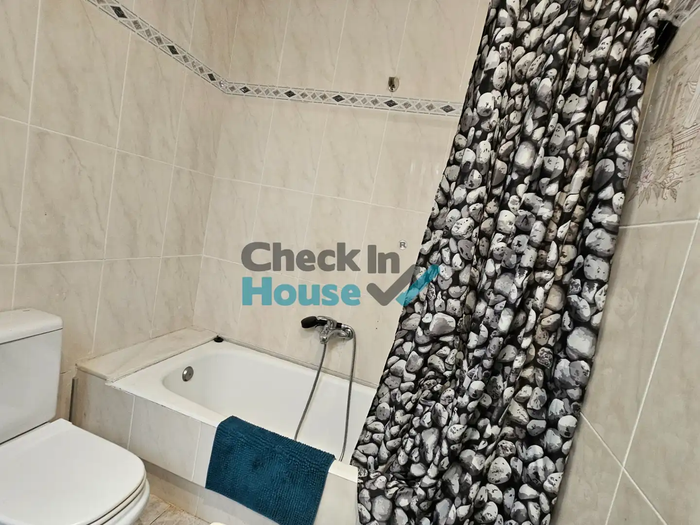 Baño de Piso en venta en Sant Feliu de Guíxols con Calefacción, Terraza y Trastero