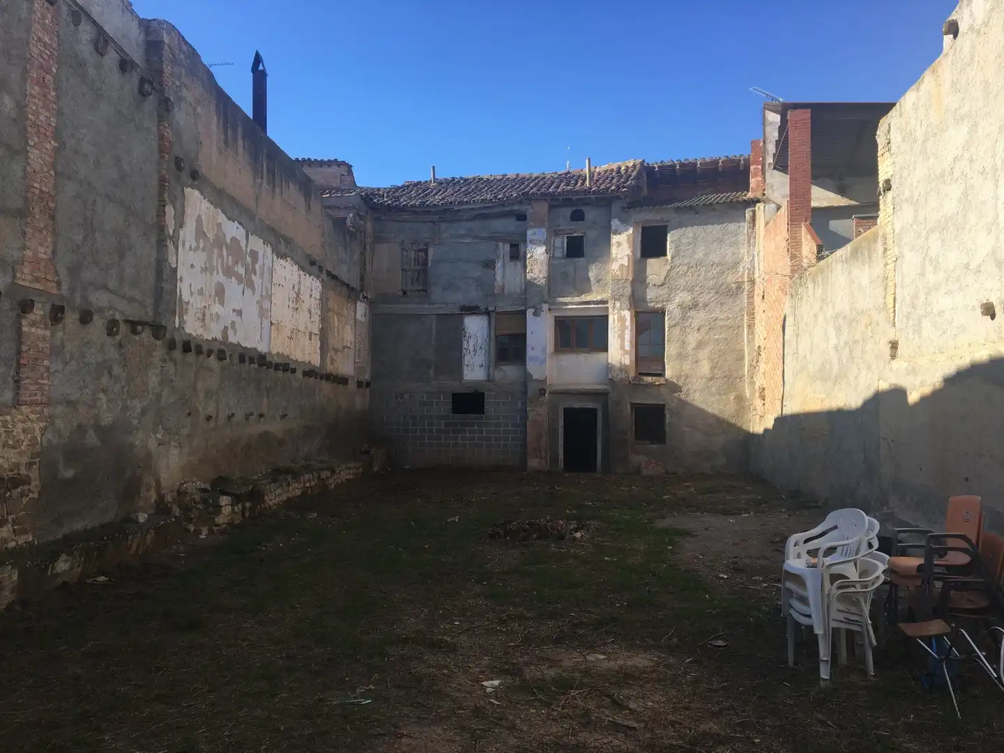 Exterior view of Country homes for sale in Alcolea de Cinca  with Private garden