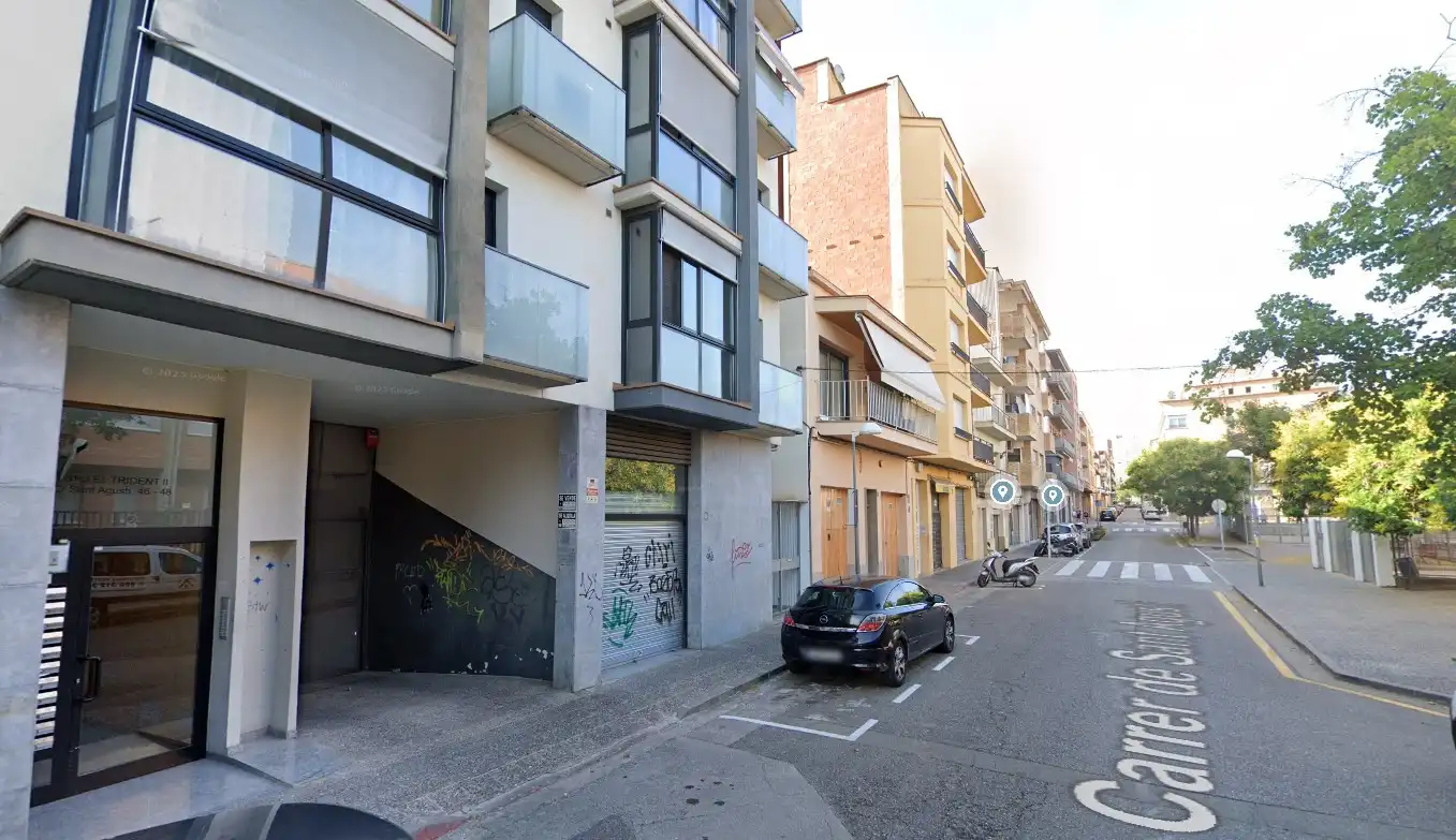 Vista exterior de Garaje en venta en Girona