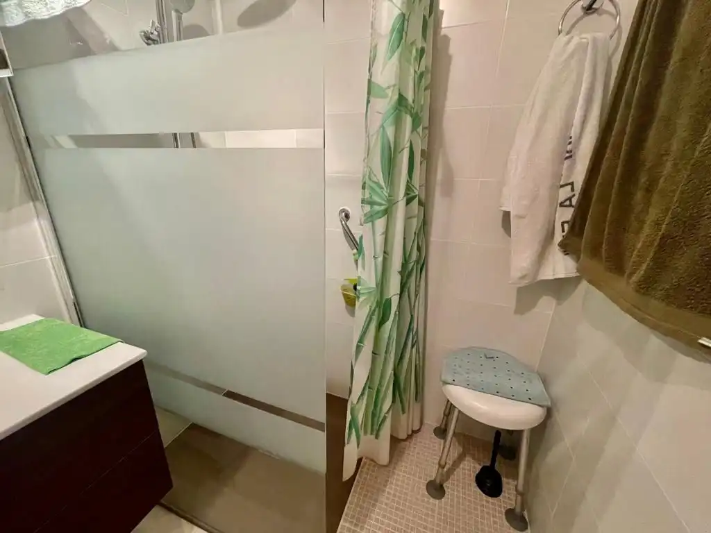 Bathroom of Flat for sale in Vélez-Málaga  with Community pool