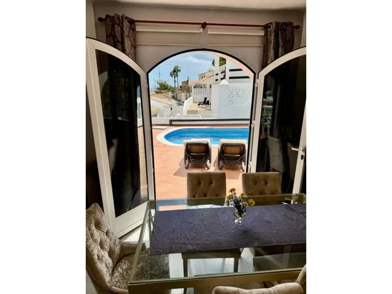 Menjador de Casa o xalet en venda en Almuñécar amb Aire condicionat, Jardí privat i Terrassa