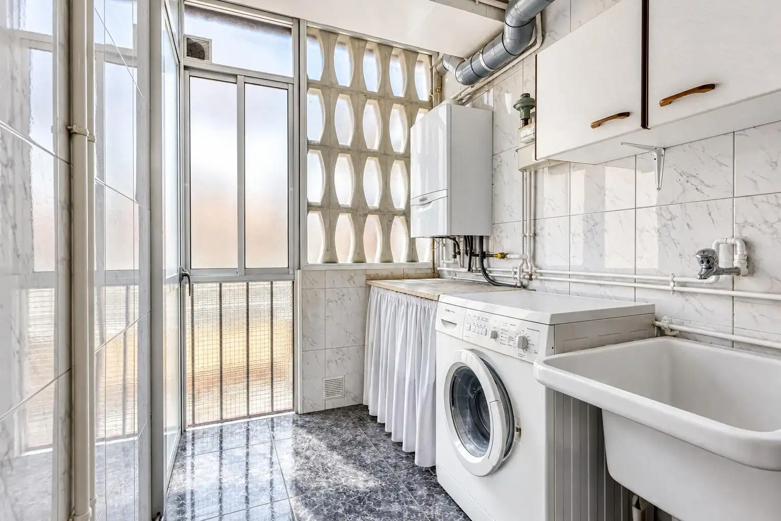 Terraza de Piso en venta en Vilanova del Camí con Calefacción, Trastero y Balcón
