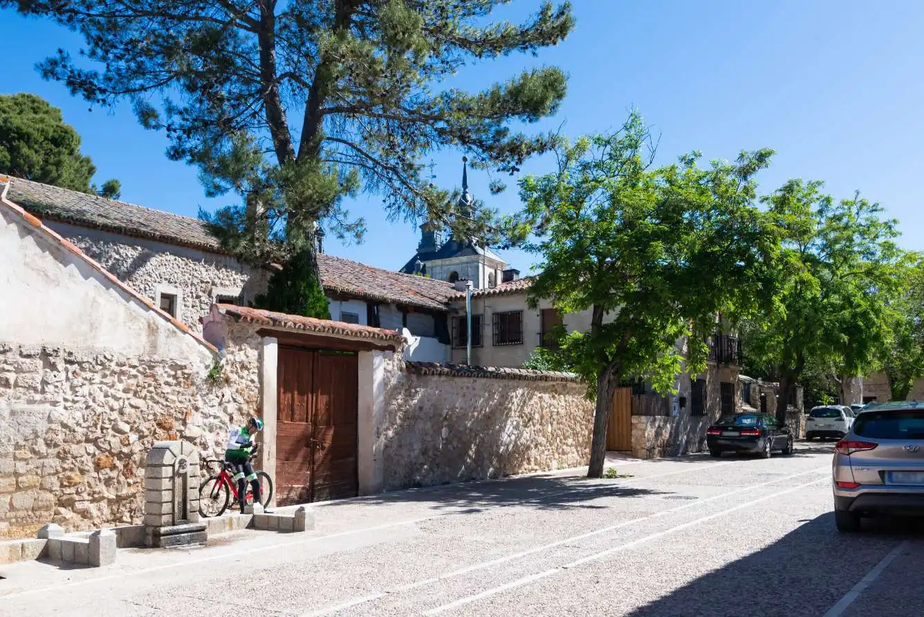 Vista exterior de Casa o chalet en venta en Nuevo Baztán con Calefacción, Jardín privado y Terraza