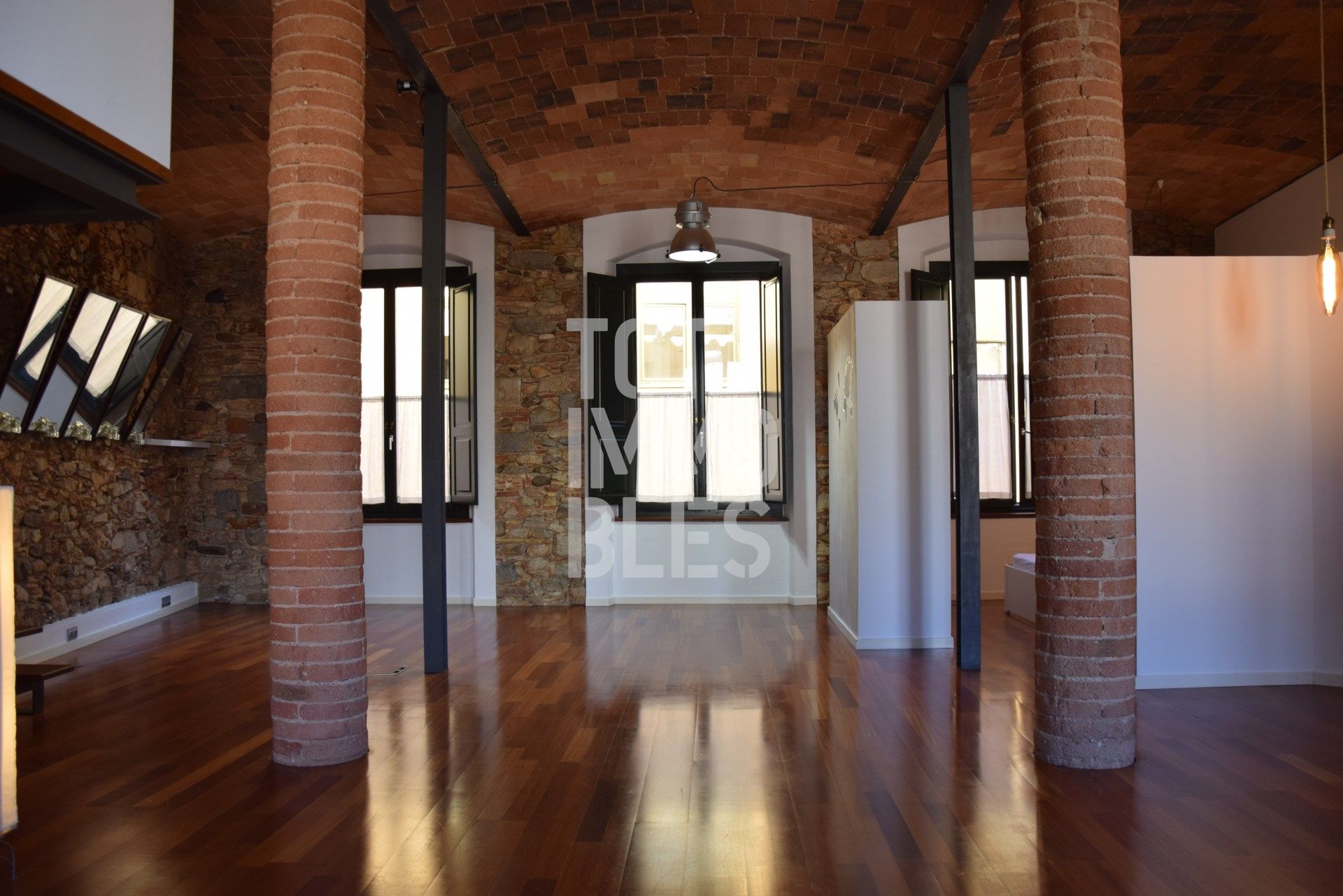 Study to rent in Centre - Barri Vell