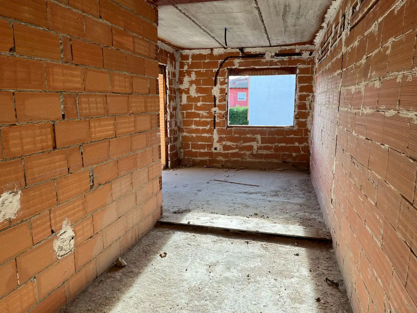 Buildings for sale in LAS PERALERAS, 8, El Tiemblo