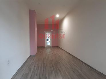 Gewerbefläche zur Miete in Couto
