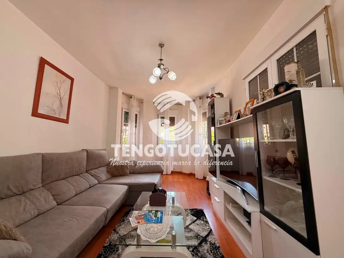 Sala de estar de Casa o chalet en venta en Bargas con Aire acondicionado, Calefacción y Jardín privado