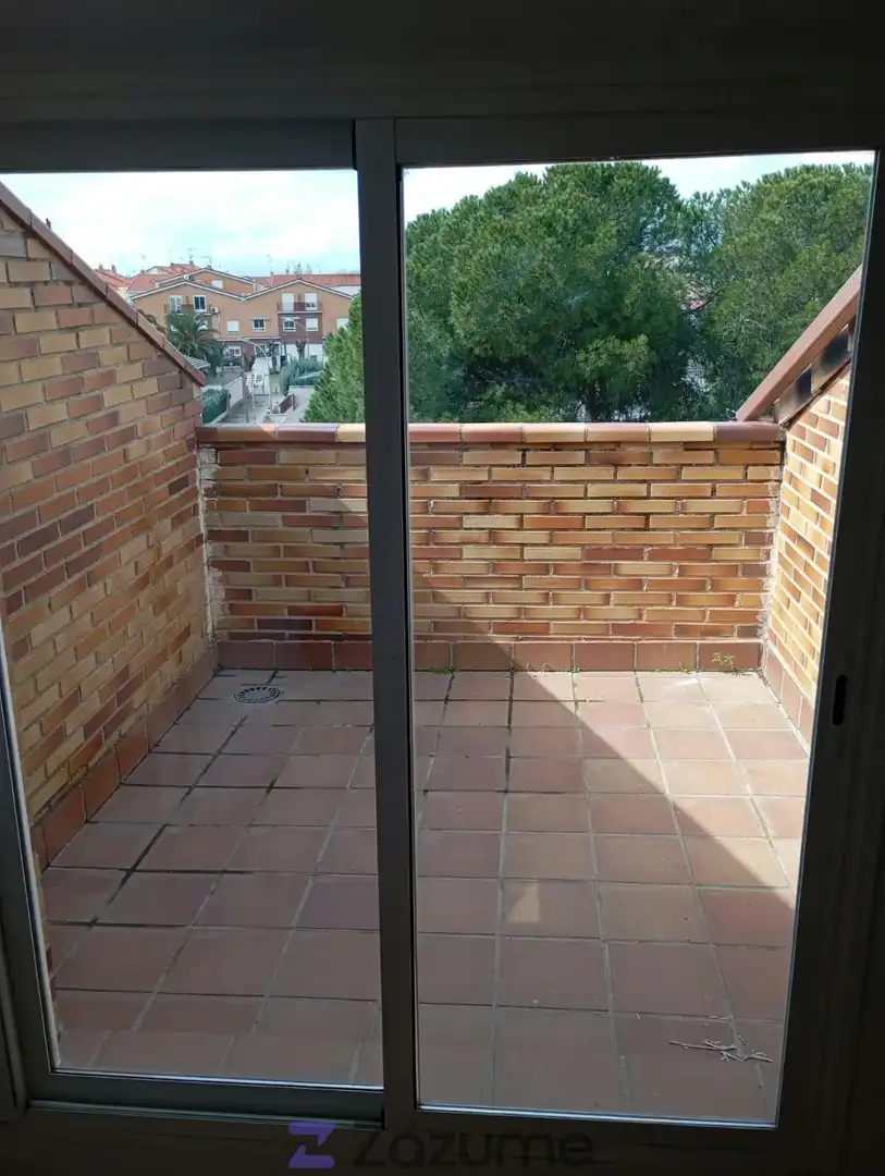 Balcony of Flat for rent in Camarena  with Heating, Parquet flooring and Terrace