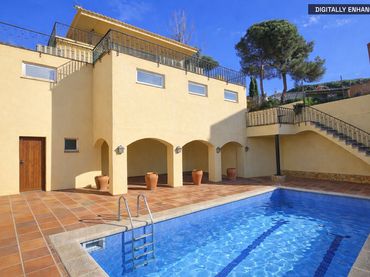 Haus mit Balkon zum Verkauf in Avinguda de la Verge de Núria