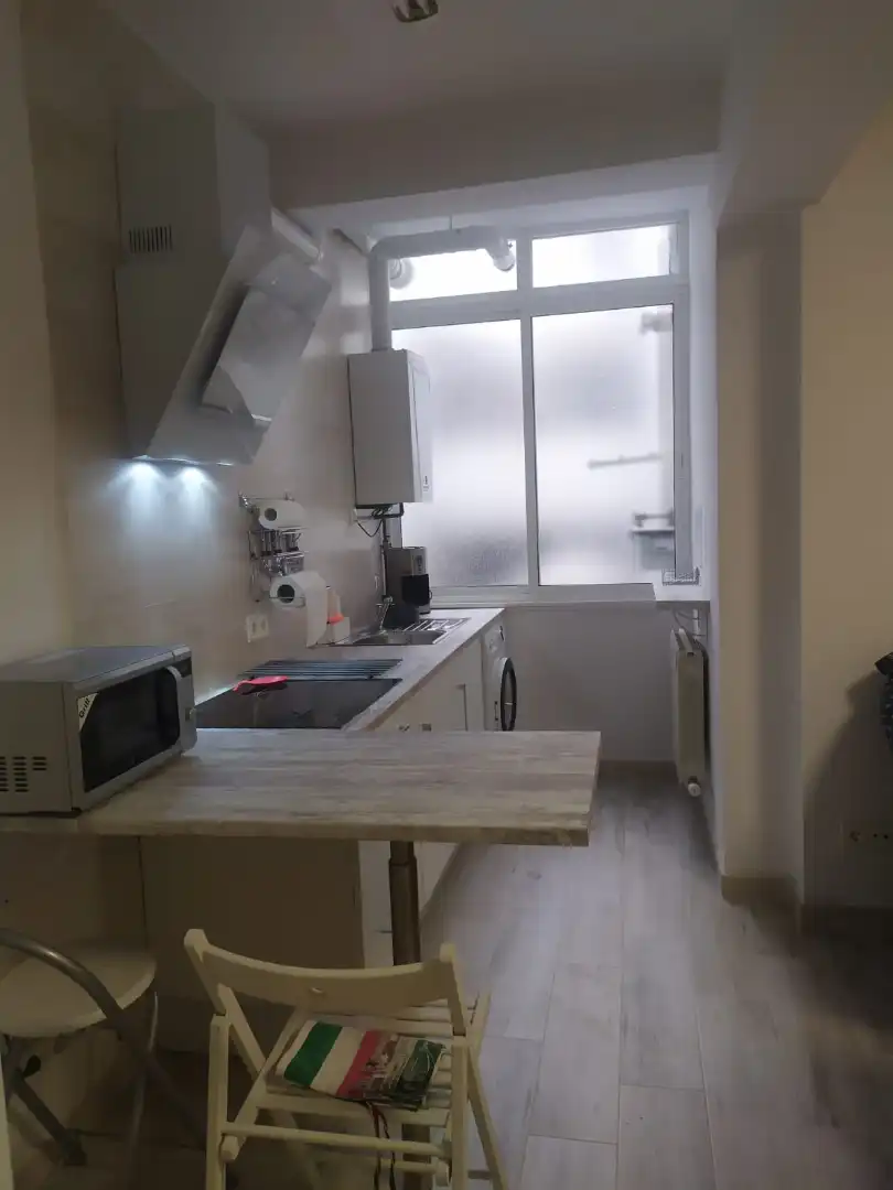 Flat for rent in Avenida de Portugal, Carmelitas