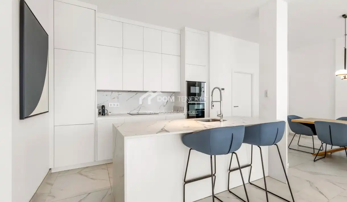 Cocina de Piso en venta en Santiago del Teide con Terraza, Trastero y Piscina