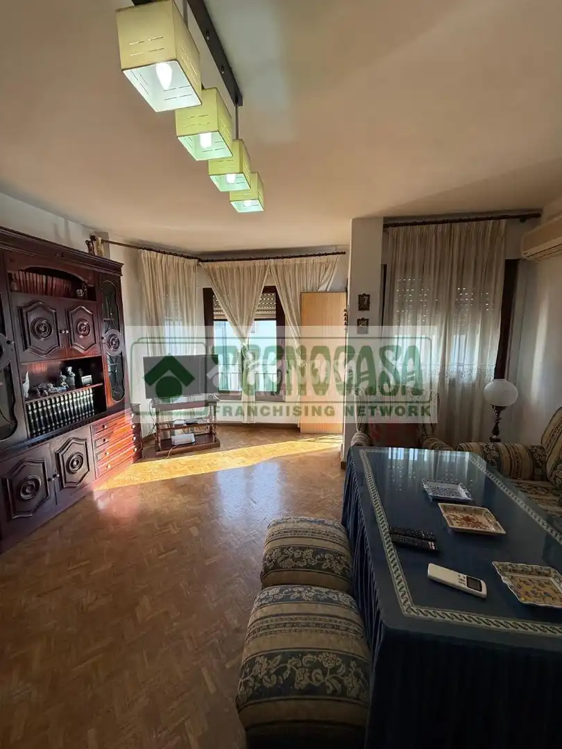 Living room of Flat for sale in Ronda  with Air Conditioner, Parquet flooring and Balcony