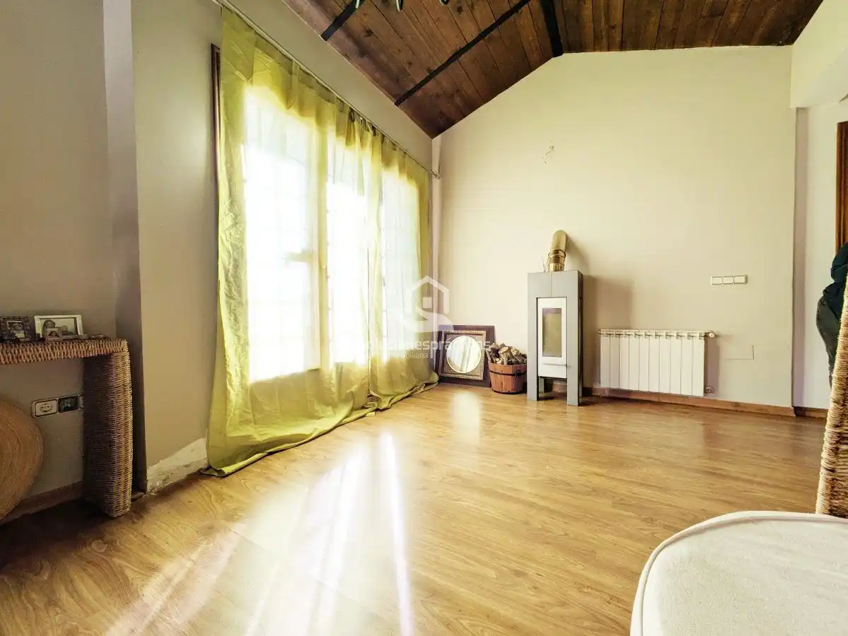 Sala d'estar de Casa o xalet en venda en Jaén amb Aire condicionat, Calefacció i Terrassa