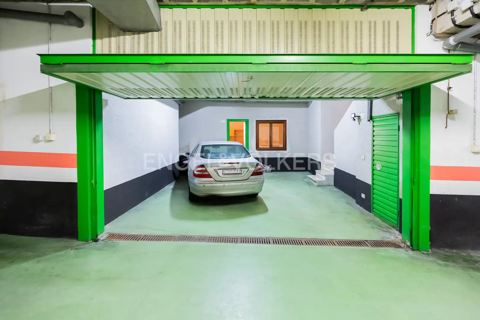 Parking de Casa o chalet en venta en Loiu con Calefacción, Jardín privado y Piscina