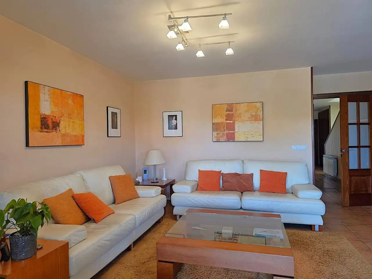 Wohnzimmer von Einfamilien-Reihenhaus zum Verkauf in Sada (A Coruña) mit Klimaanlage, Heizung und Privatgarten