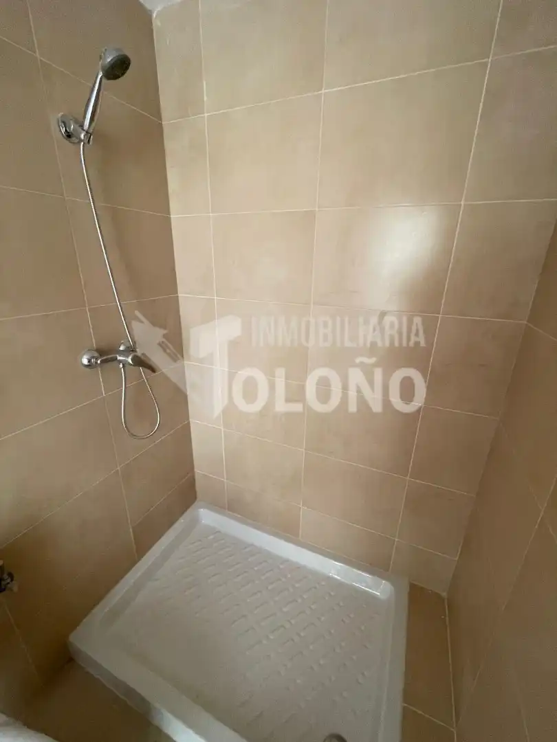 Baño de Dúplex en venta en Castañares de Rioja con Calefacción, Terraza y Trastero