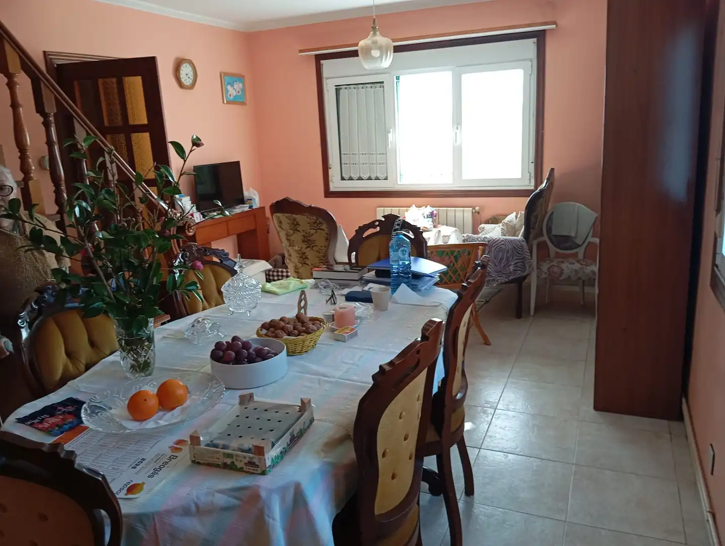 Menjador de Casa o xalet en venda en Carballo amb Calefacció, Jardí privat i Moblat