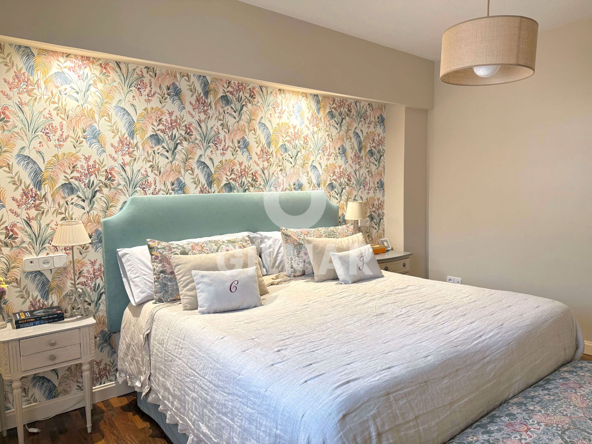 Habitación de Casa adosada en venta en Las Rozas de Madrid con Aire acondicionado, Calefacción y Jardín privado