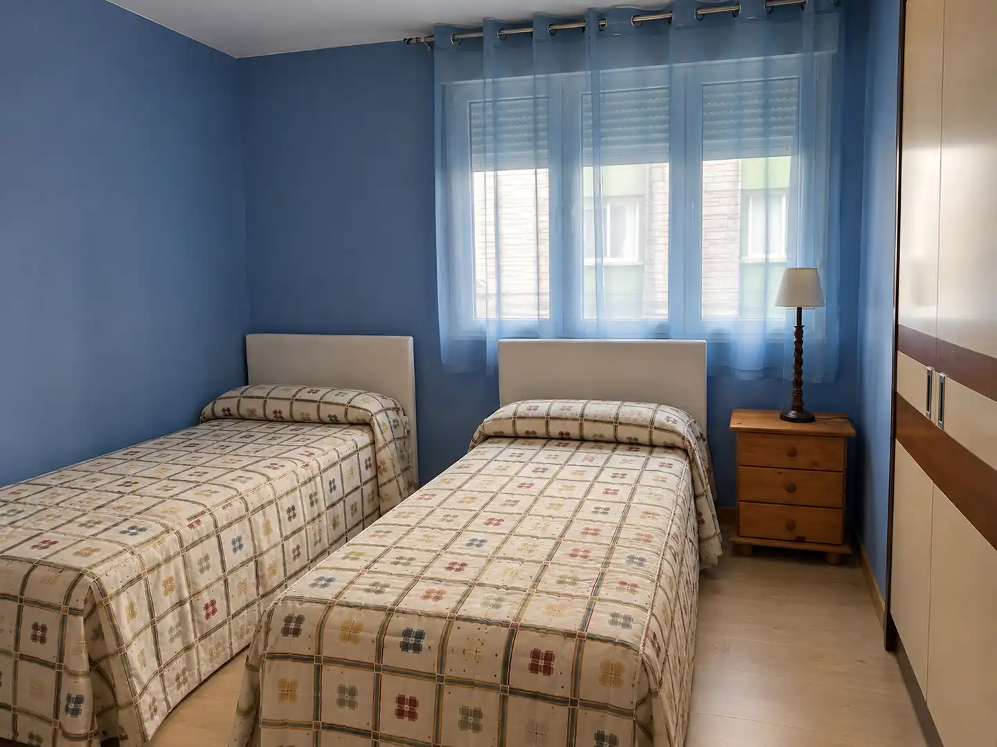 Bedroom of Flat for rent in Gijón   with Heating, Parquet flooring and Storage room