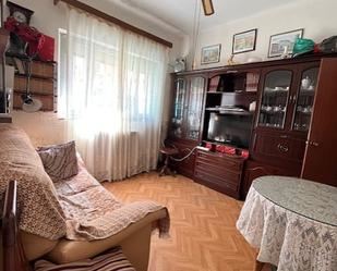 Sala d'estar de Pis en venda en Valladolid Capital amb Calefacció i Moblat