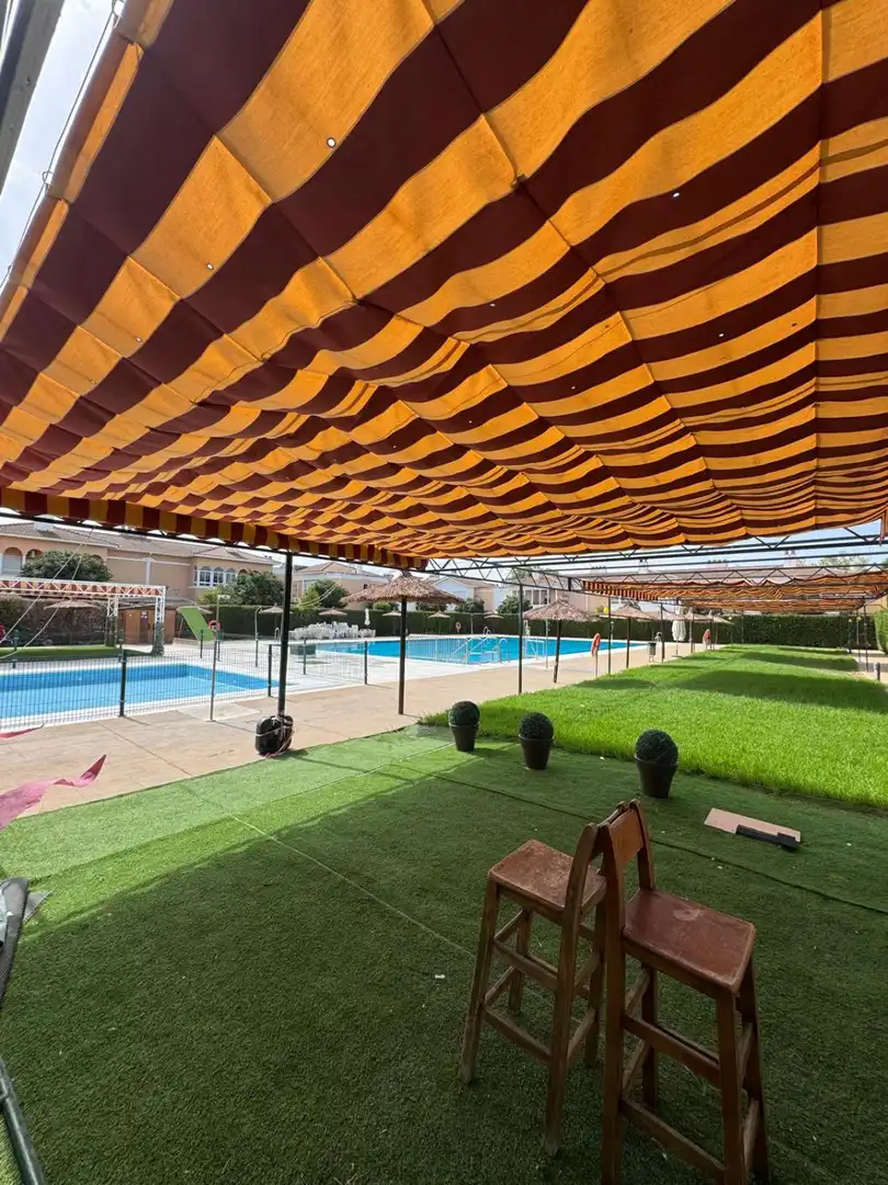 Swimming pool of Houses for sale in Sevilla