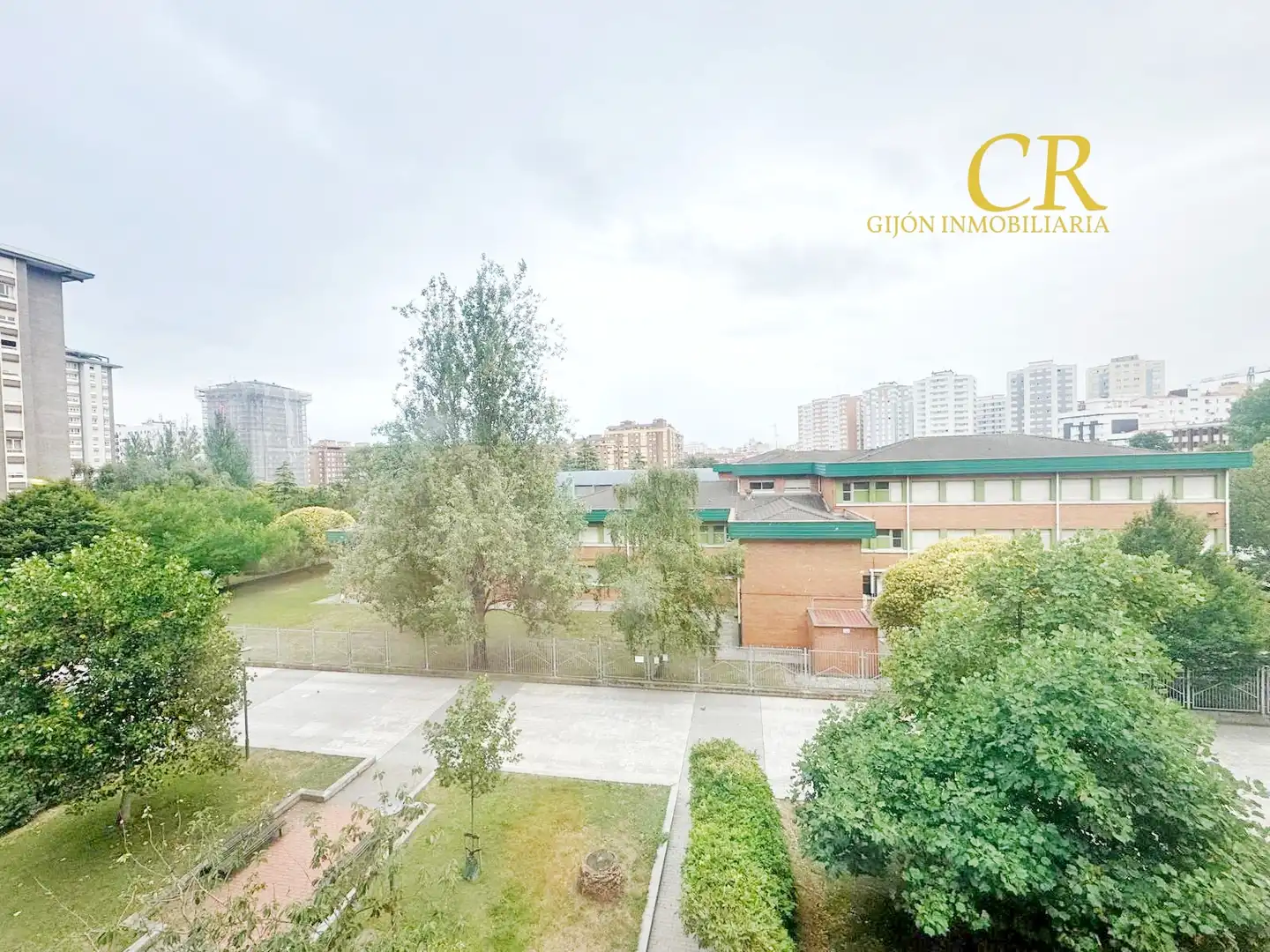 Vista exterior de Piso en venta en Gijón  con Amueblado
